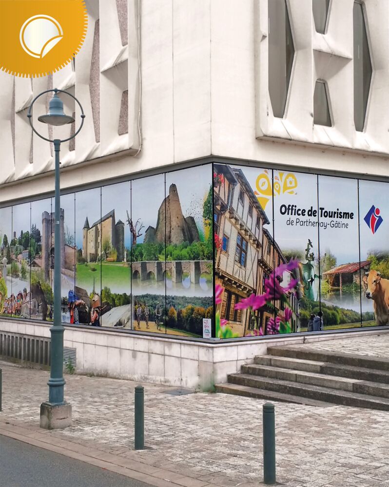 VITROPHANIE "Office de Tourisme Parthenay-Gâtine"